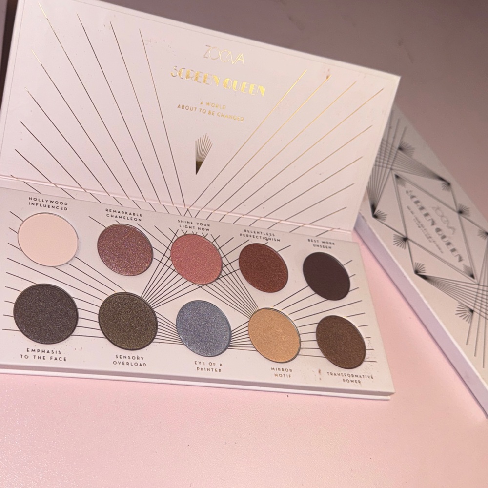 ZOEVA Screen Queen Eyeshadow Palette - Rich Browns and Shimmering Golds